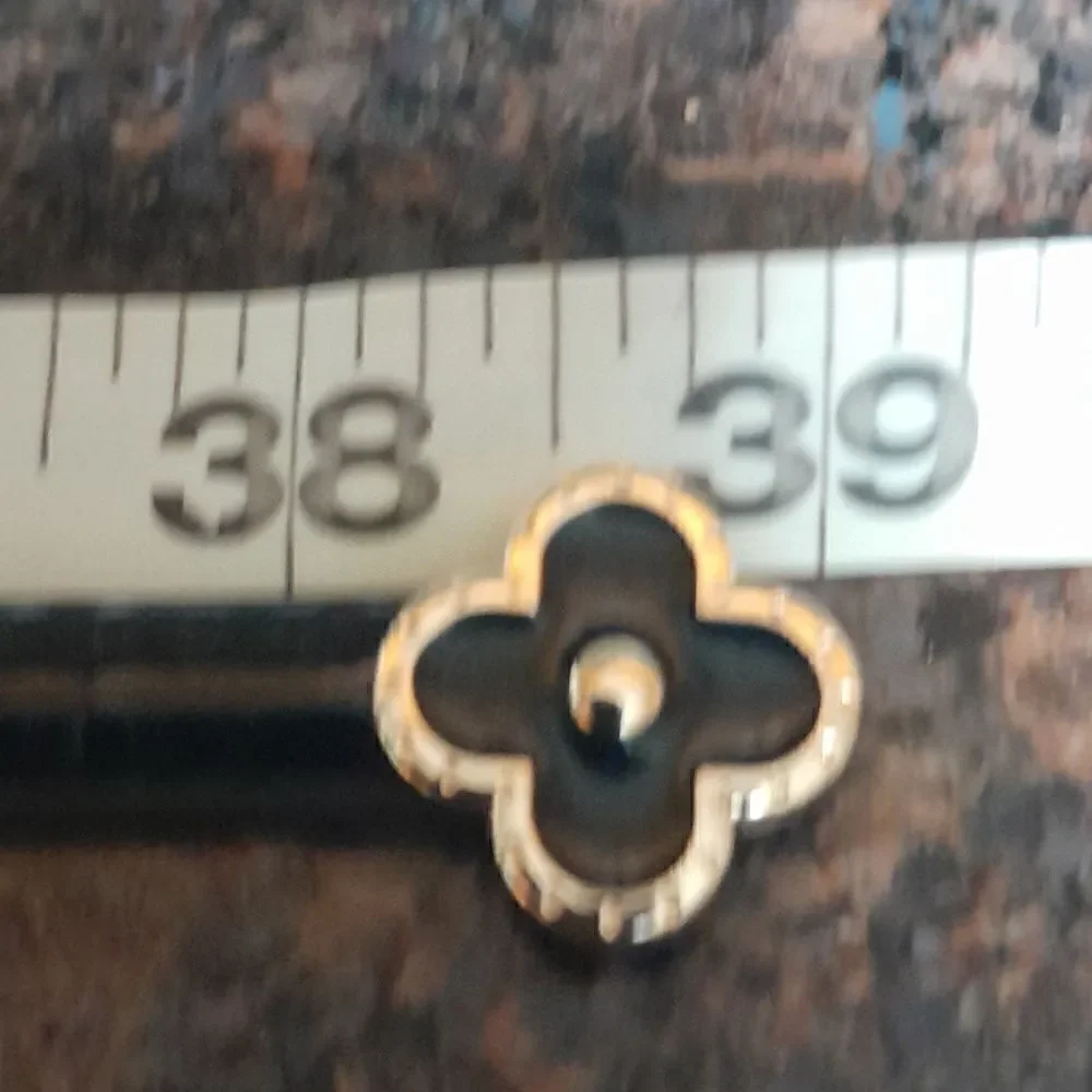 Unlisted this clover